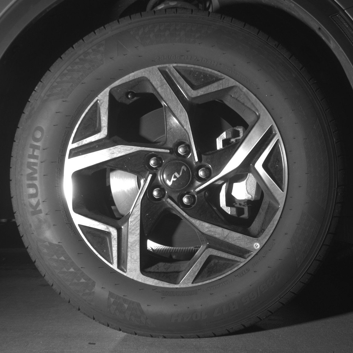 Used 2025 Kia Sportage LX image 13