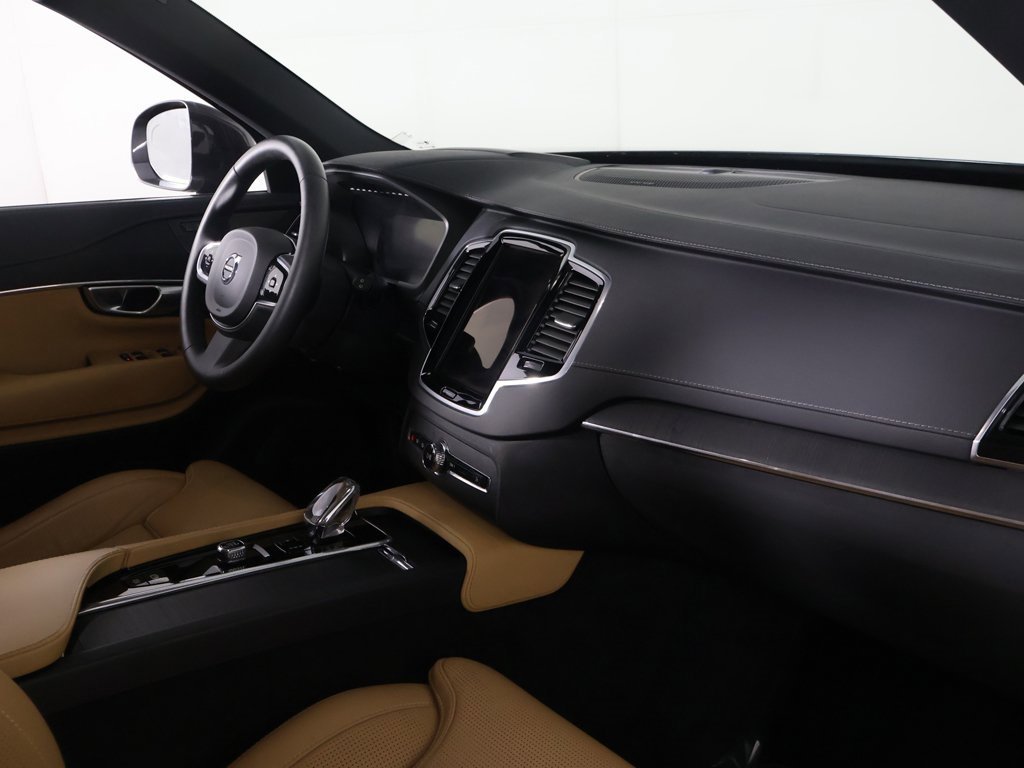 Used 2024 Volvo XC90 B6 Ultimate w/ Protection Package Premier image 34