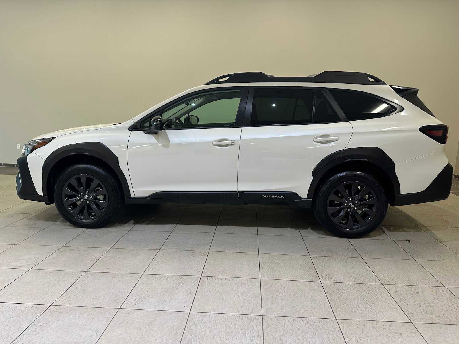 Used 2023 Subaru Outback Onyx Edition XT image 3