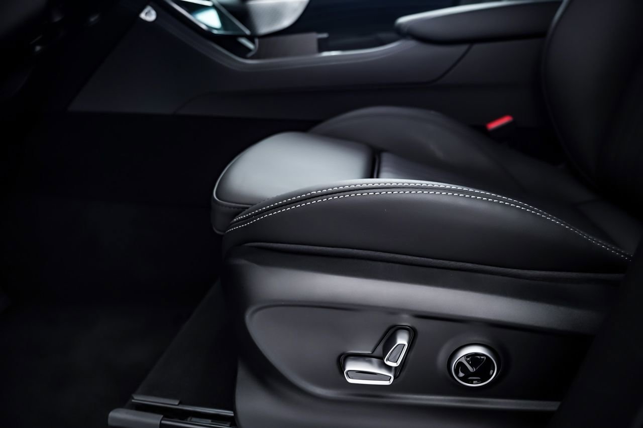 New 2025 Maserati Grecale GT image 26