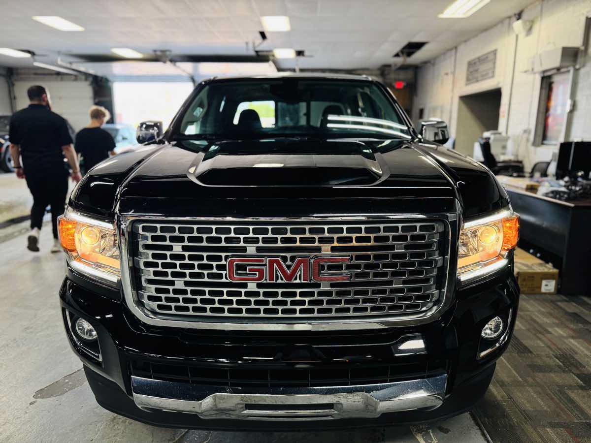 Used 2018 GMC Canyon Denali AWD/4WD image 12