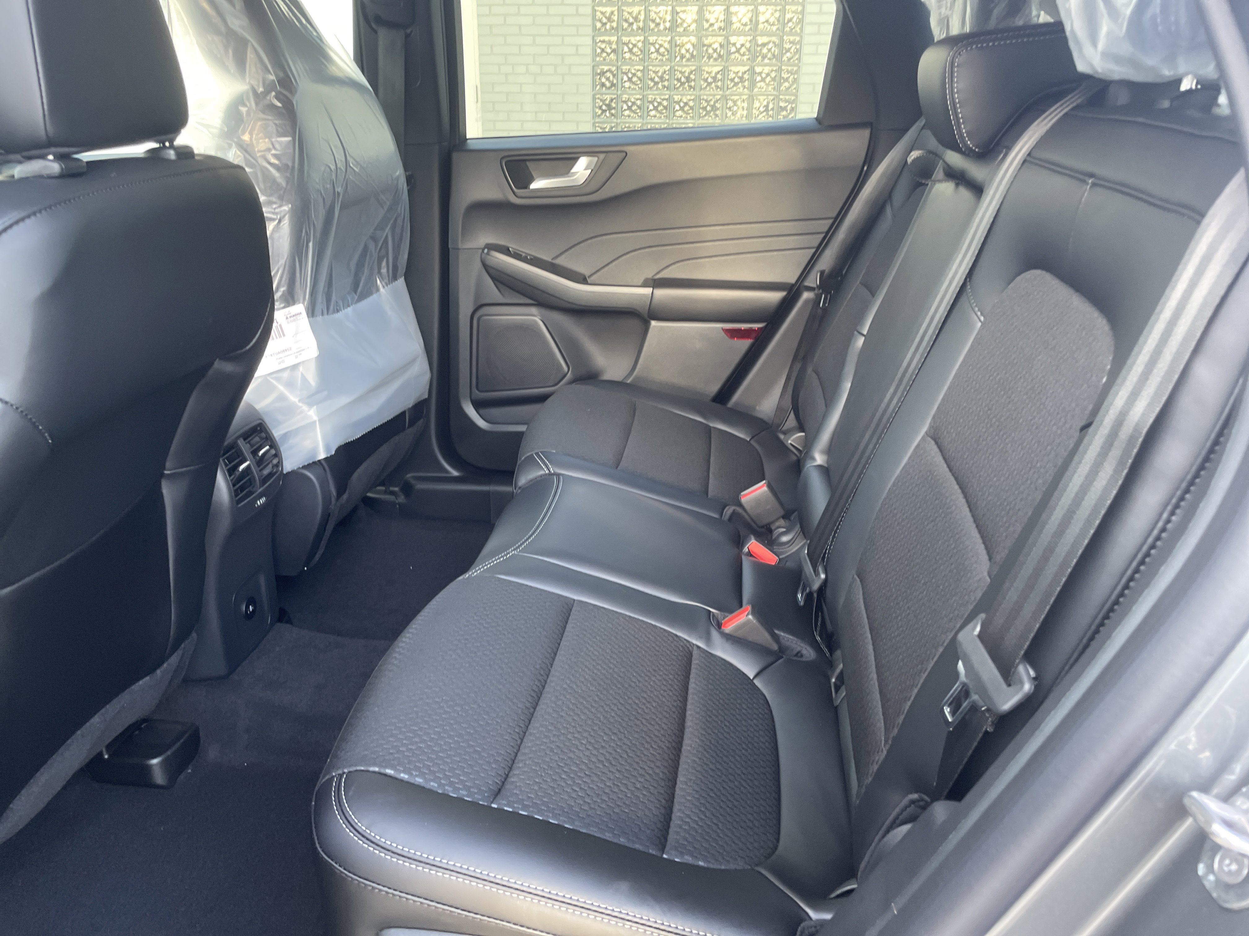 New 2026 Ford Escape SE image 12