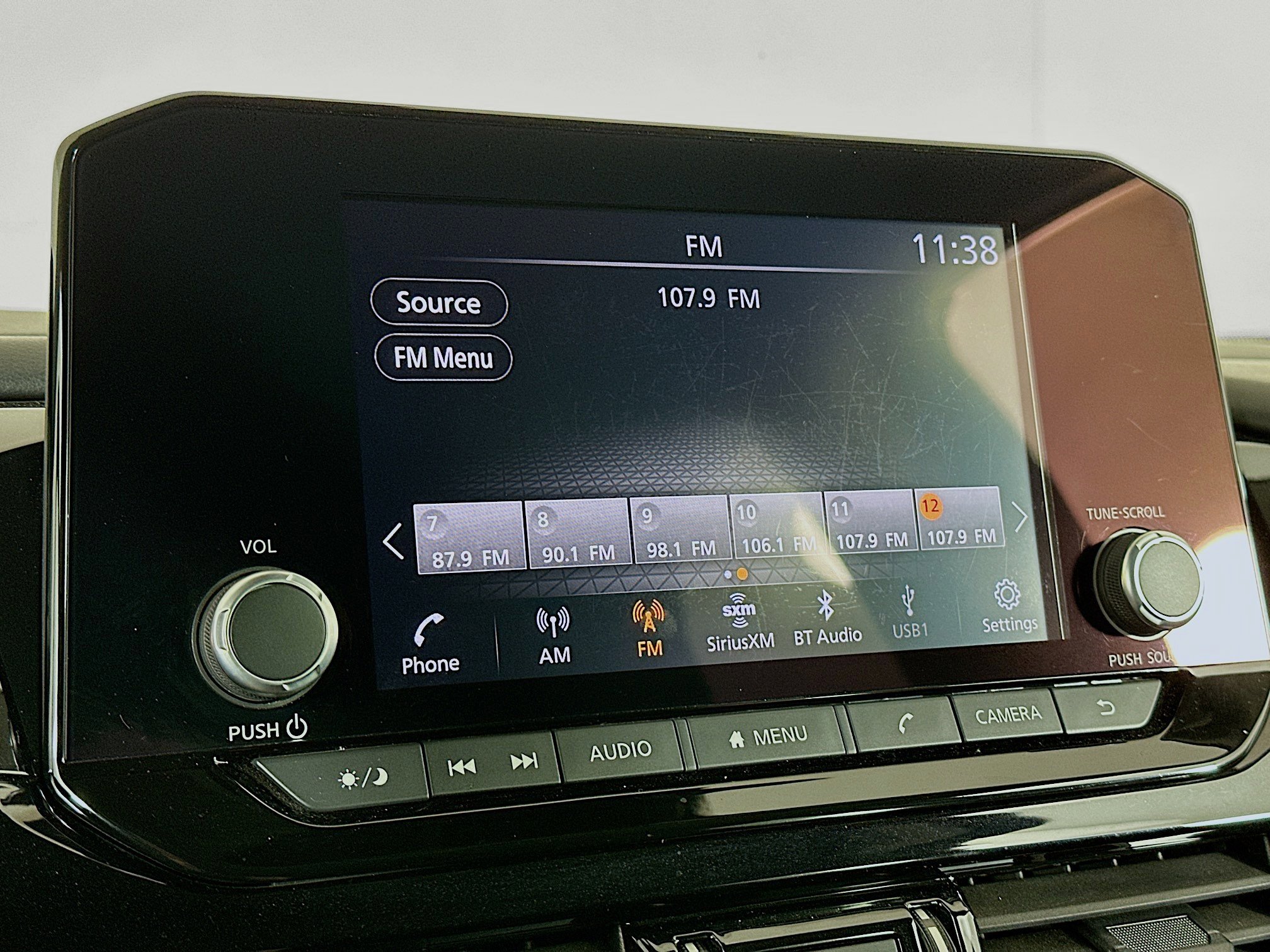 Used 2024 Nissan Pathfinder SV image 21