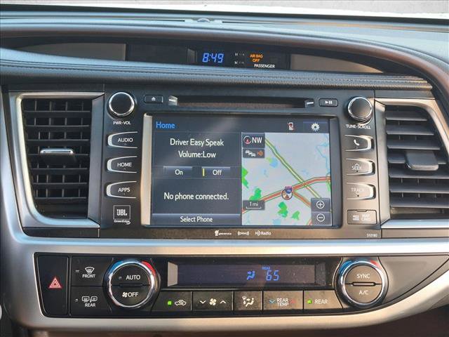 Used 2017 Toyota Highlander Limited Platinum FWD image 12