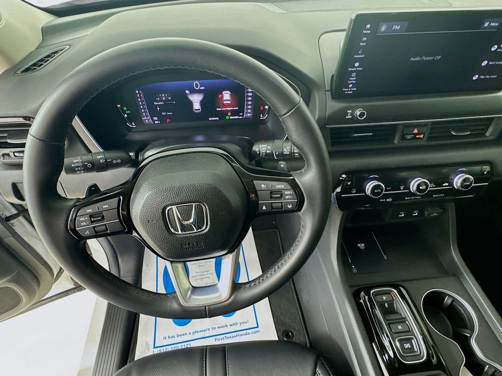 Used 2026 Honda Pilot Touring image 14