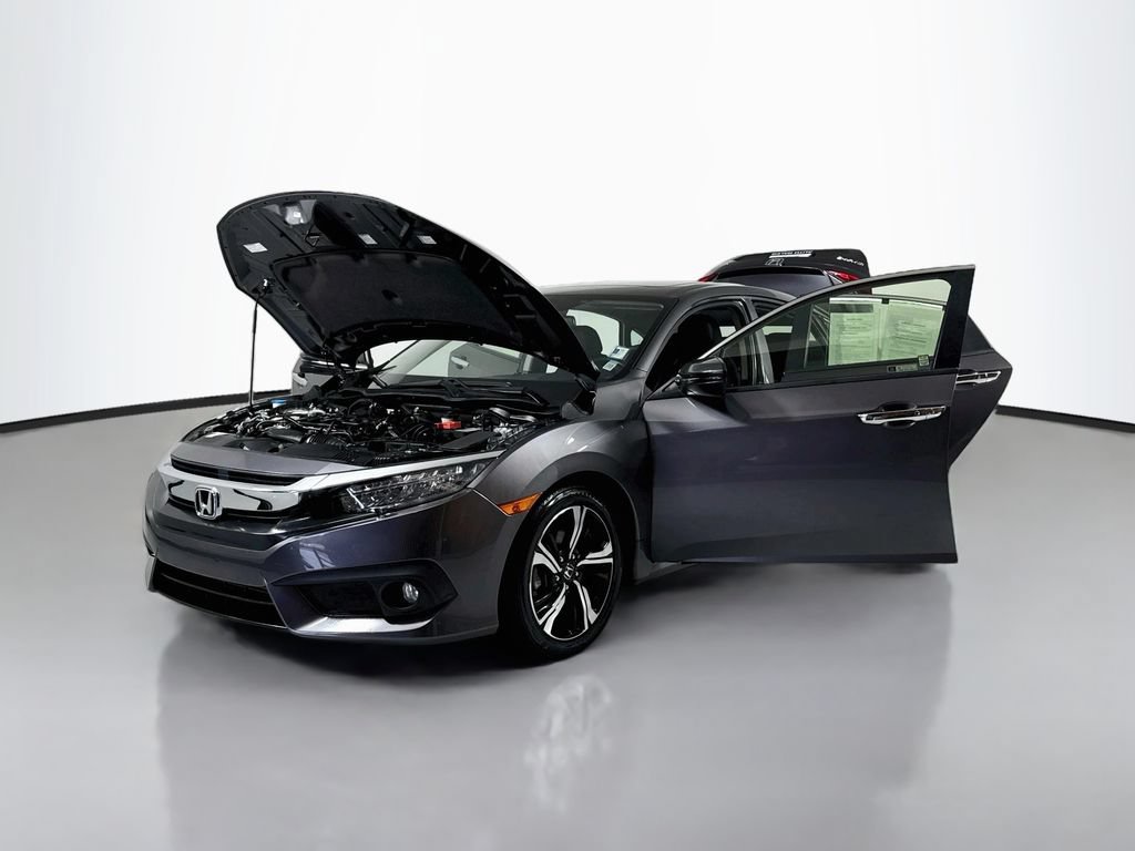Used 2018 Honda Civic Touring image 18