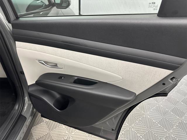 New 2026 Hyundai Tucson SEL image 17