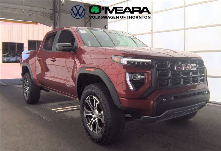 Used 2024 GMC Canyon AT4 w/ AT4 Premium Package AWD/4WD image 3