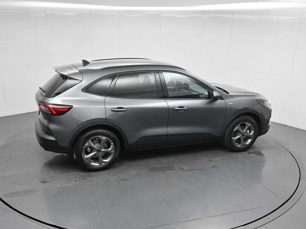 Certified 2025 Ford Escape ST-Line image 40