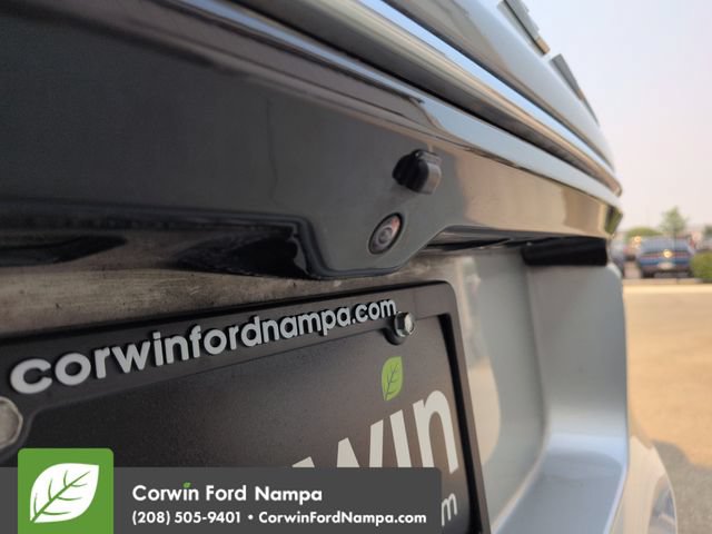 Used 2022 Jeep Wagoneer Series II AWD/4WD image 30