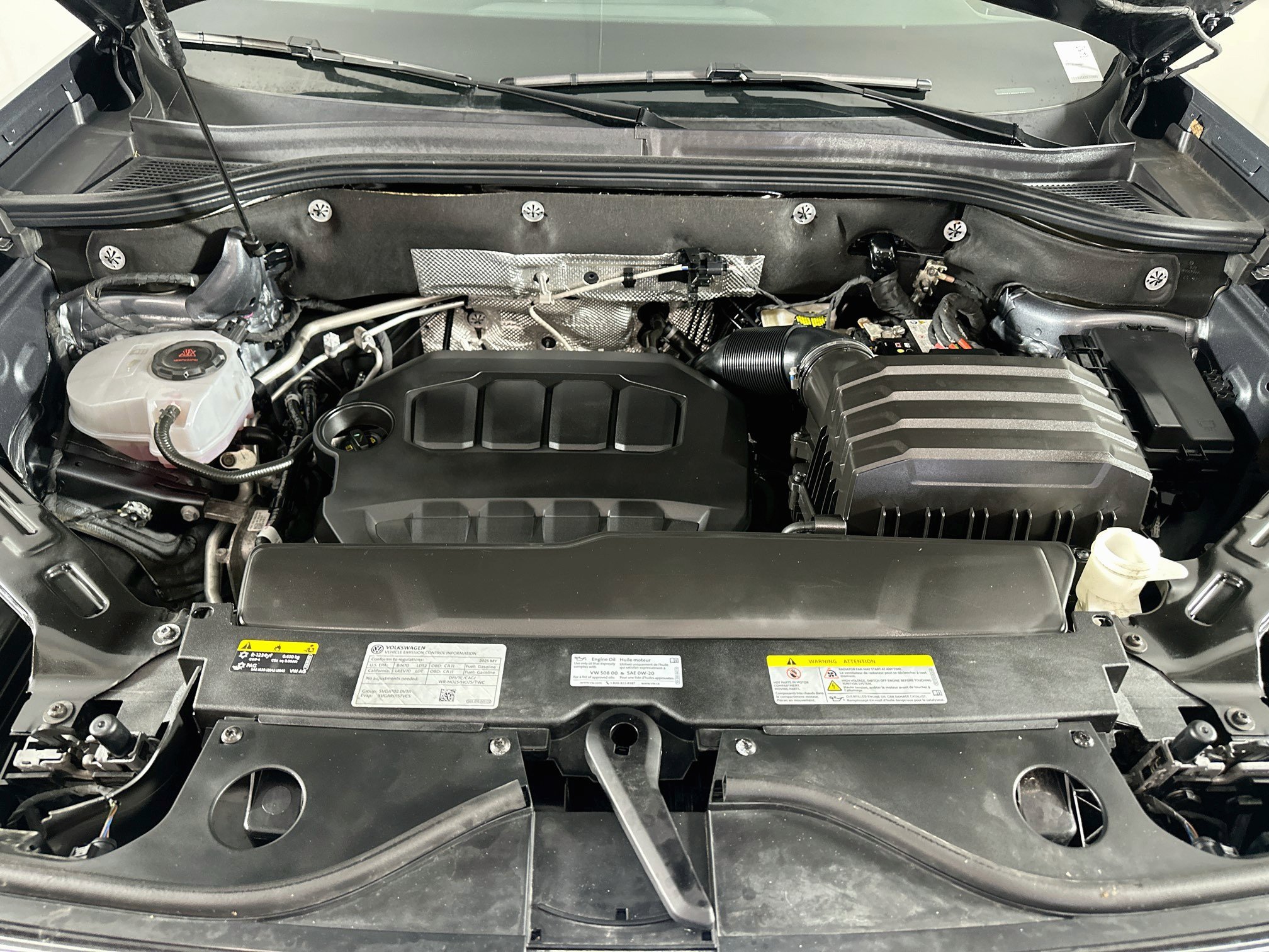 Used 2025 Volkswagen Atlas SE FWD image 35