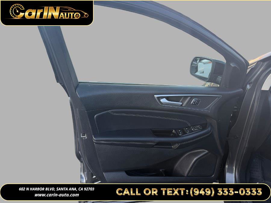 Used 2018 Ford Edge Titanium image 13