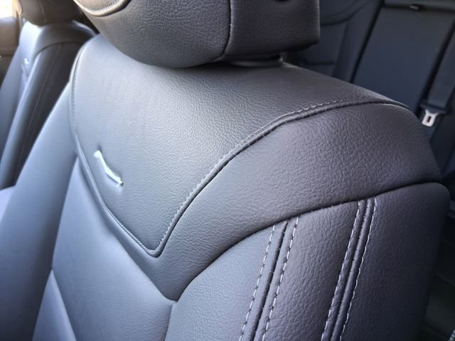 New 2026 Cadillac XT5 Luxury w/ LPO, Premium Carpet Package image 19