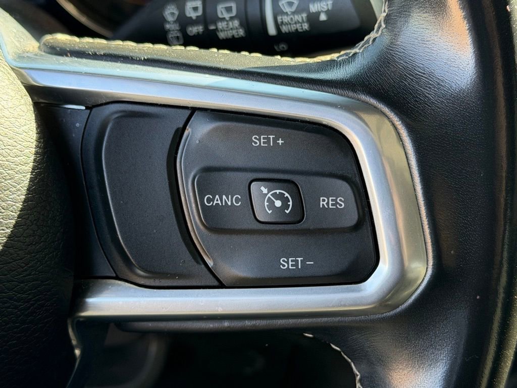 Used 2019 Jeep Wrangler Unlimited Sahara image 15