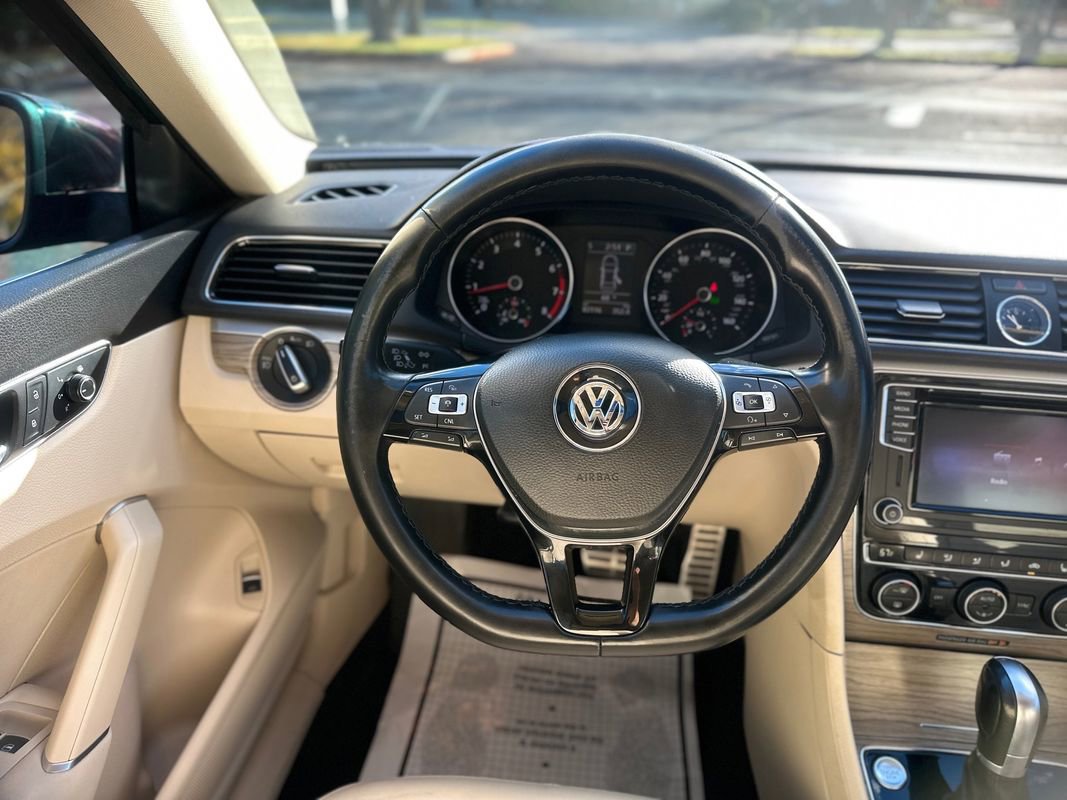 Used 2016 Volkswagen Passat 1.8T FWD image 20