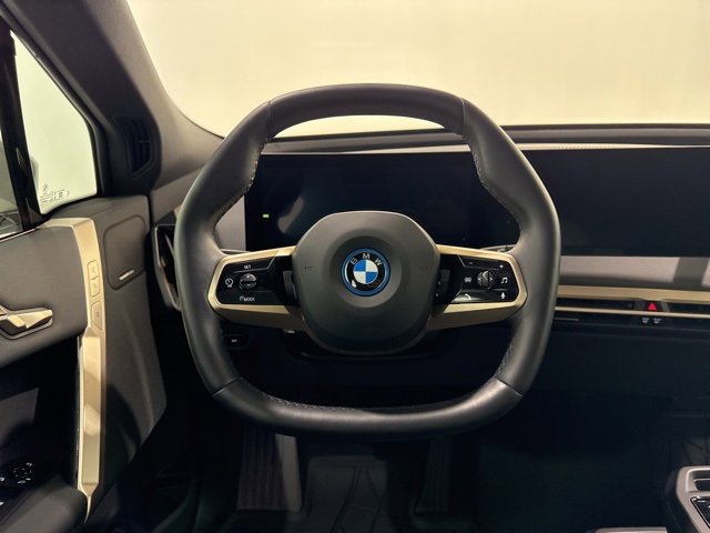 Used 2025 BMW iX xDrive50 w/ Sport Package image 29