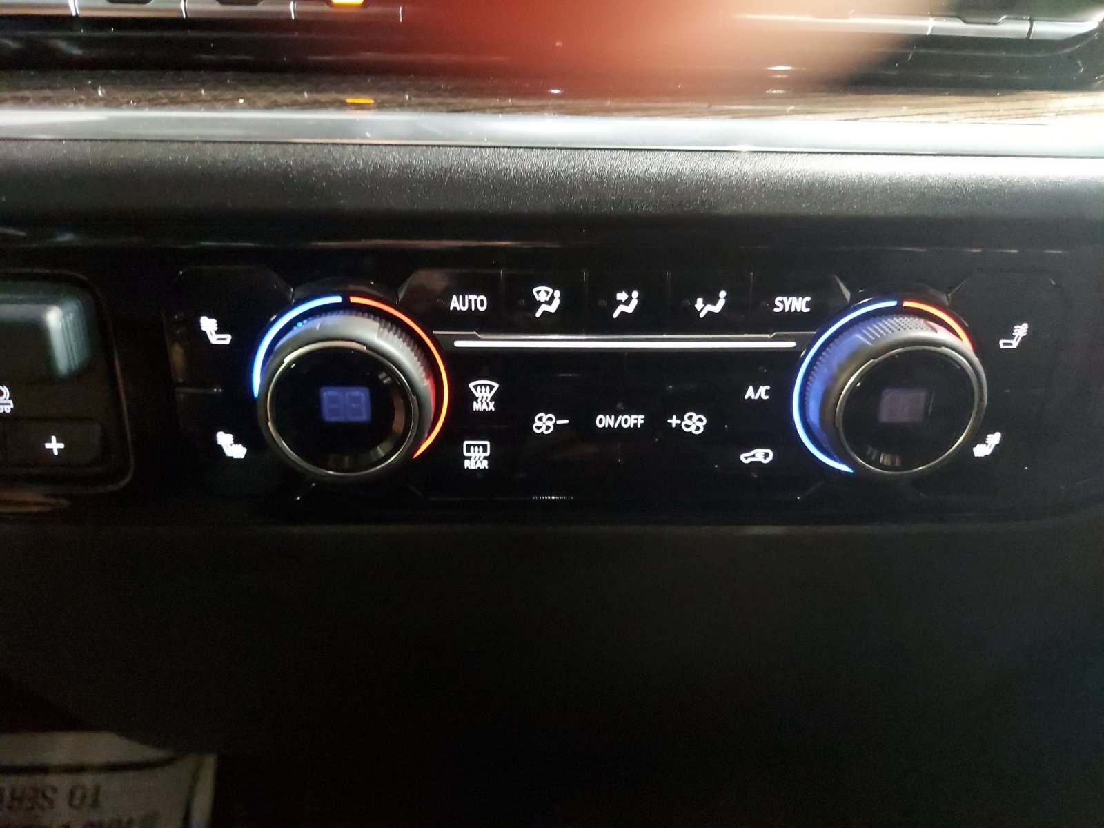 Used 2025 Chevrolet Silverado 1500 LT RWD image 18
