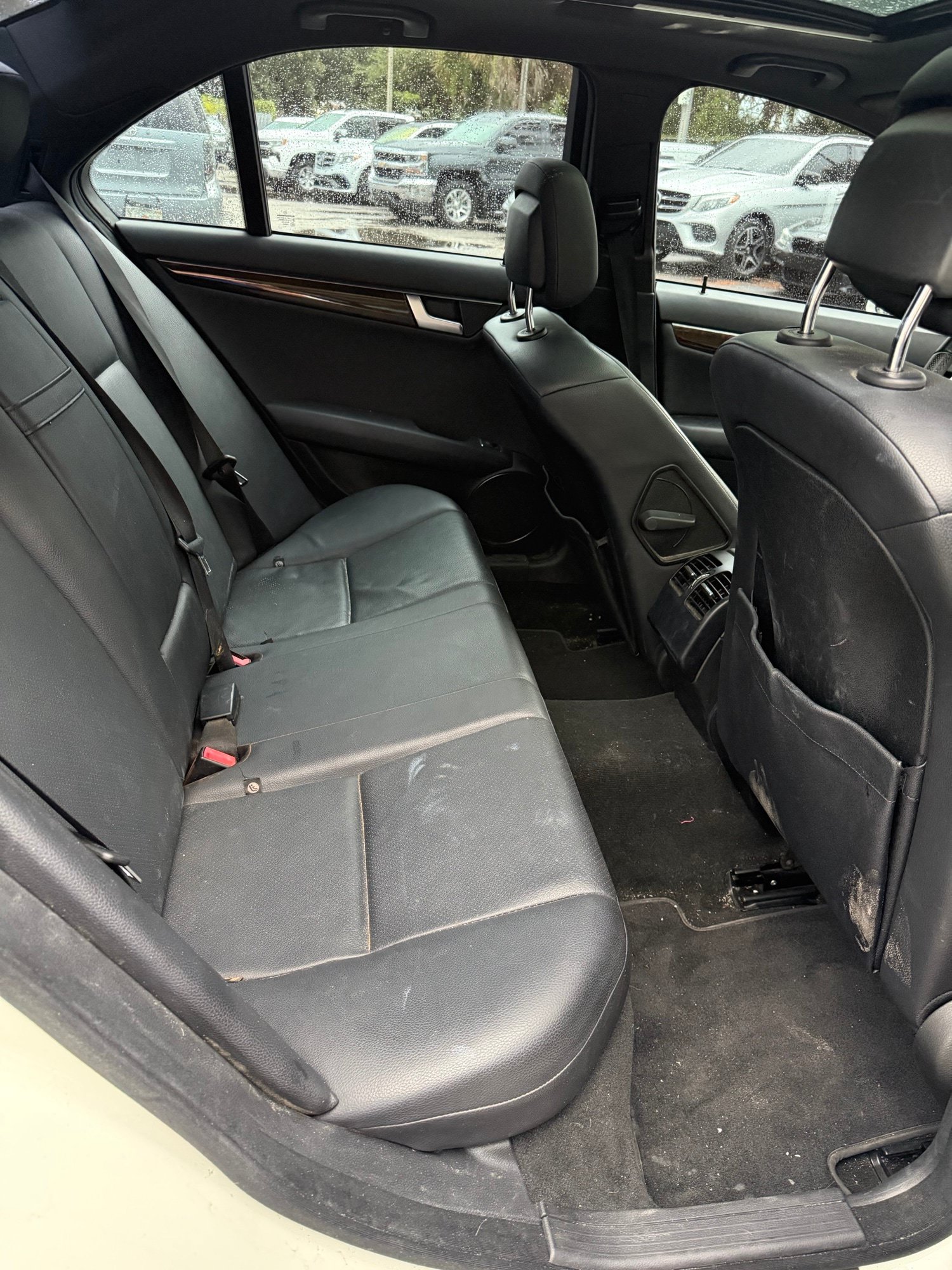 Used 2012 Mercedes-Benz C 250 Sedan image 11