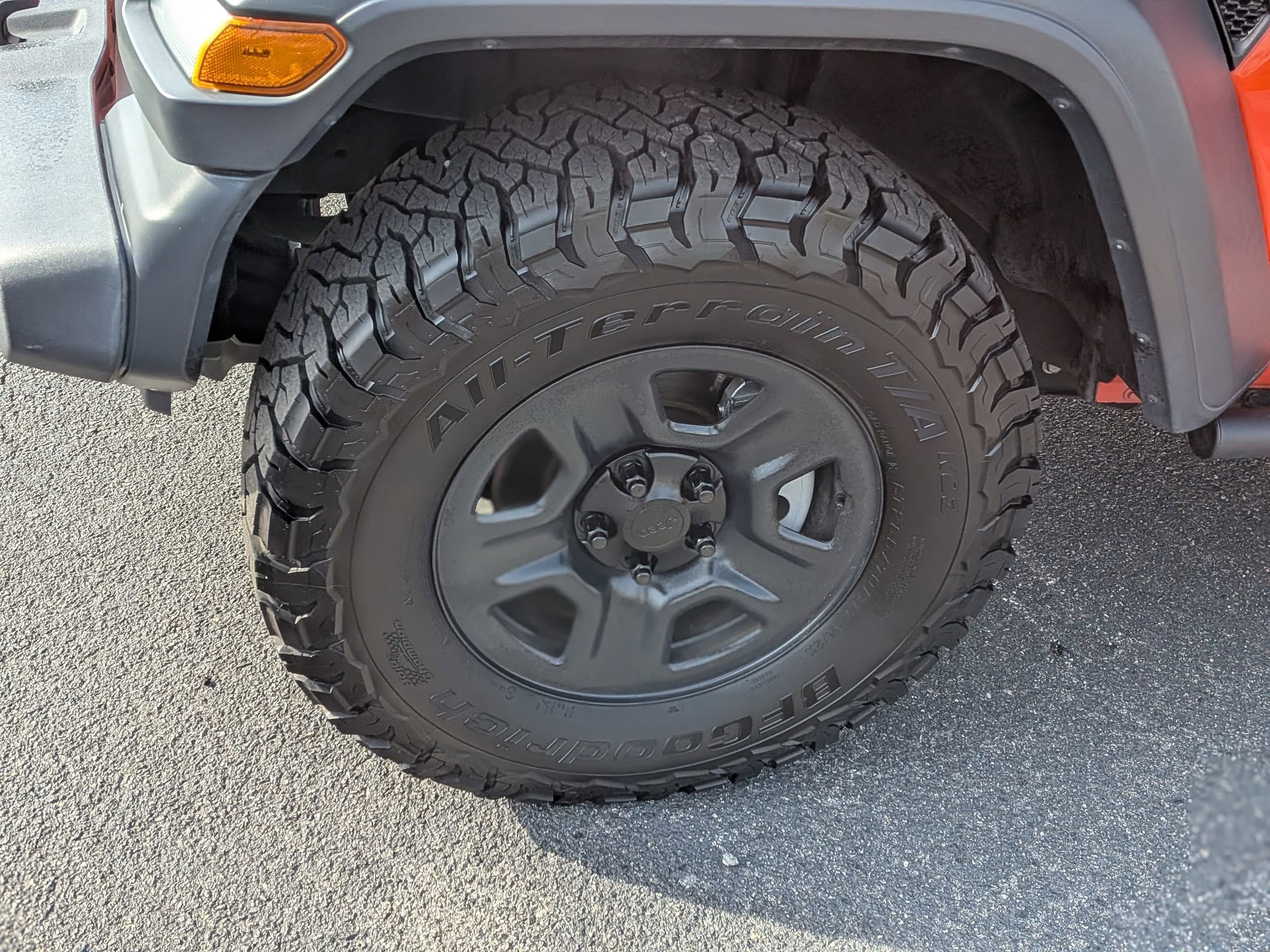 Used 2018 Jeep Wrangler Unlimited Sport image 12