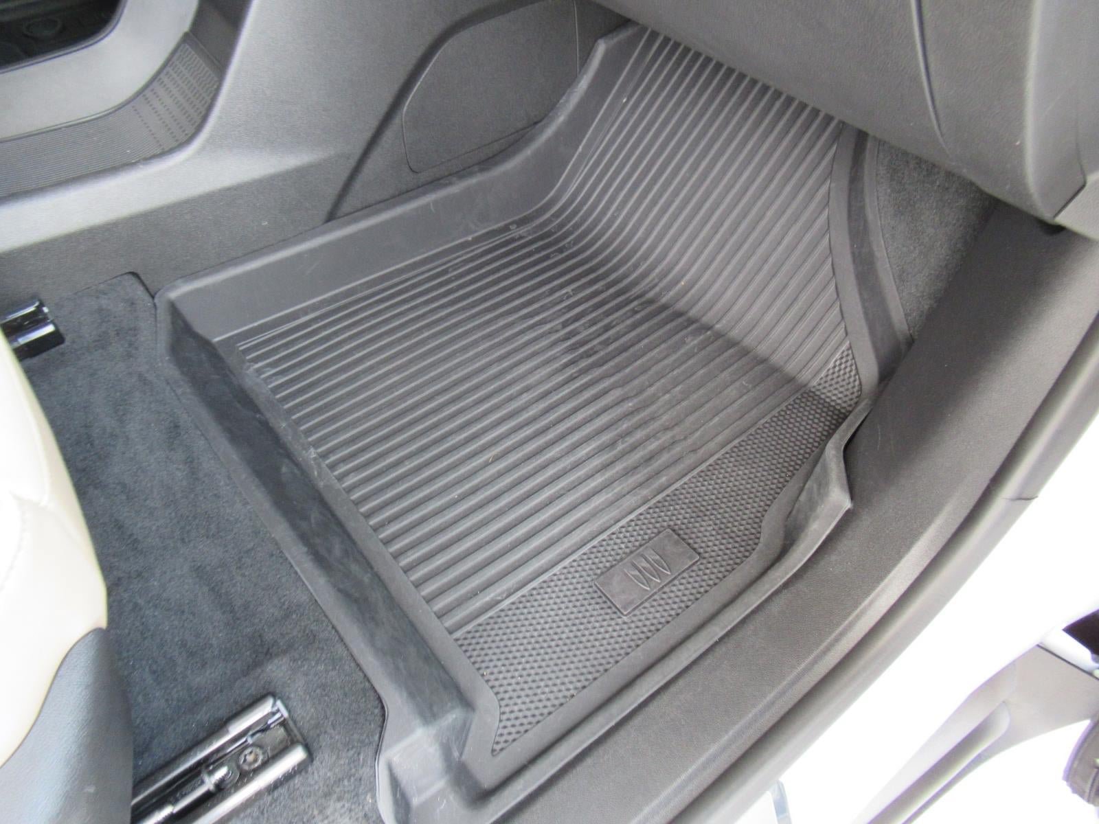 Used 2026 Buick Enclave Preferred w/ LPO, Floor Liner Package FWD image 33