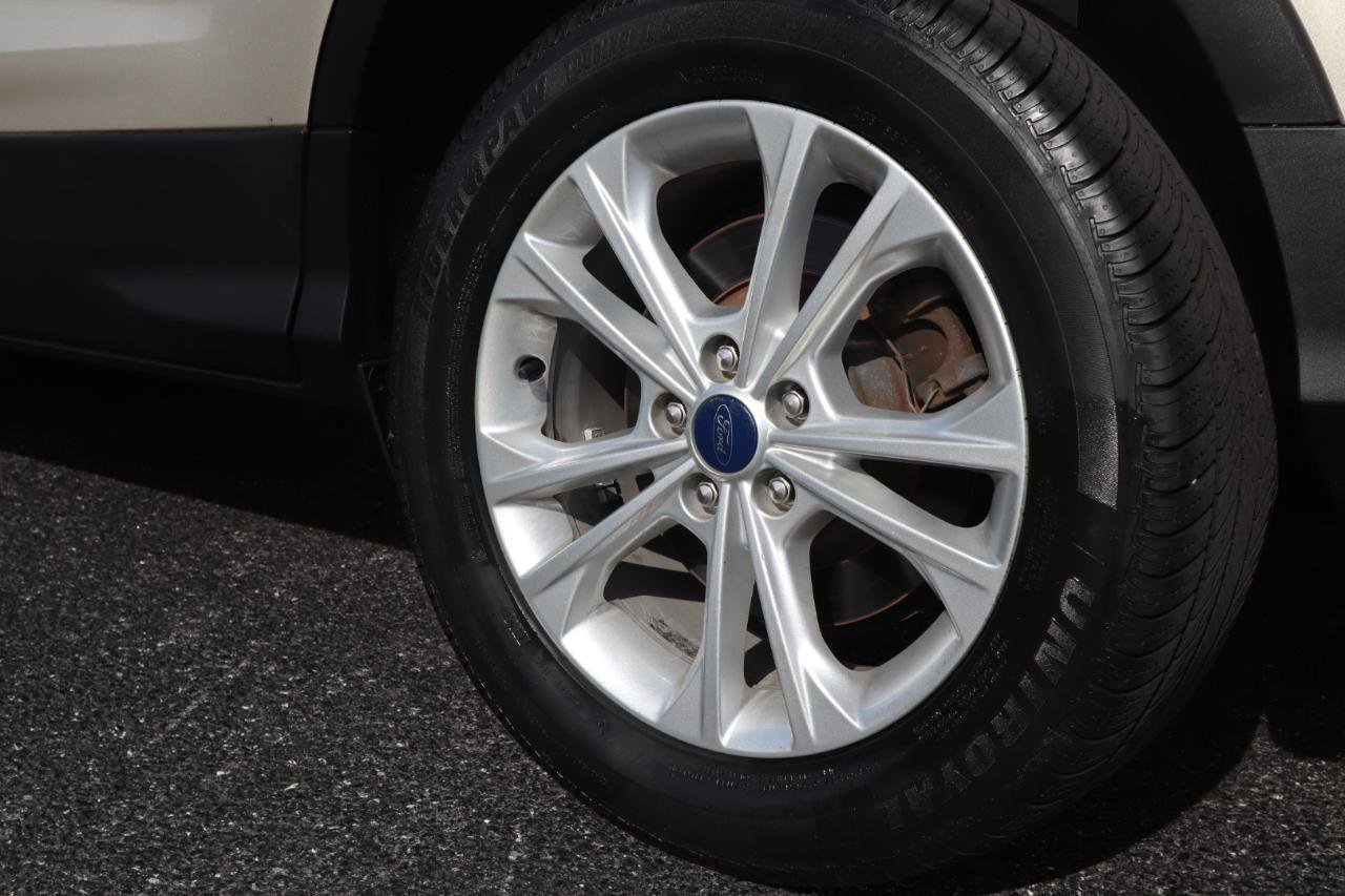 Used 2017 Ford Escape SE FWD image 24