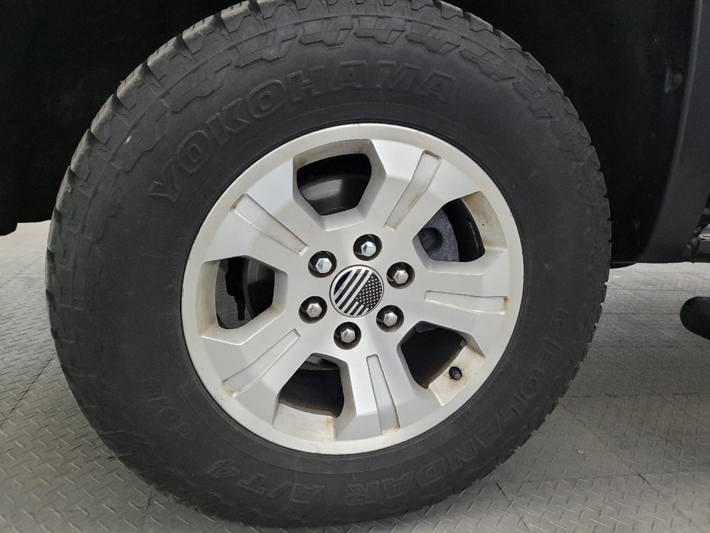 Used 2017 Chevrolet Silverado 1500 LT w/ All Star Edition AWD/4WD image 31