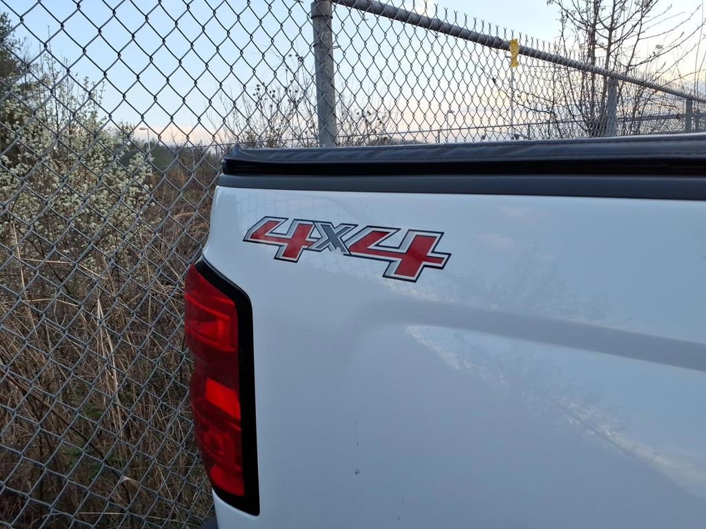 Used 2017 Chevrolet Silverado 1500 LT w/ All Star Edition image 19