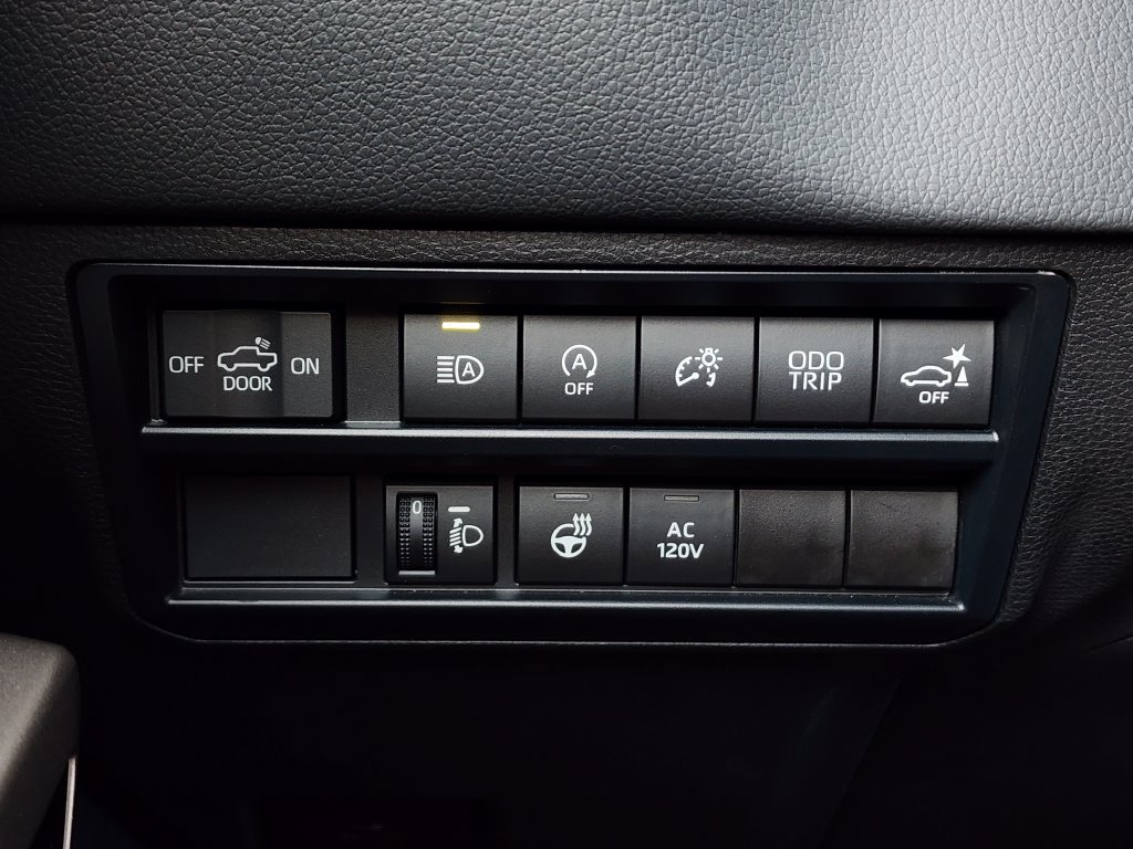 Used 2023 Toyota Tundra Limited w/ TRD Off-Road Package AWD/4WD image 35
