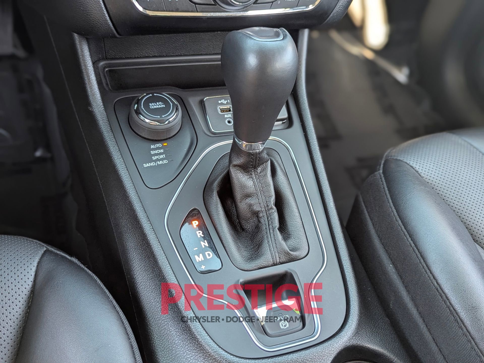Used 2022 Jeep Cherokee Latitude Lux AWD/4WD image 23