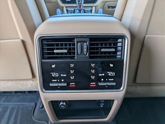 Used 2023 Porsche Cayenne S AWD/4WD image 19