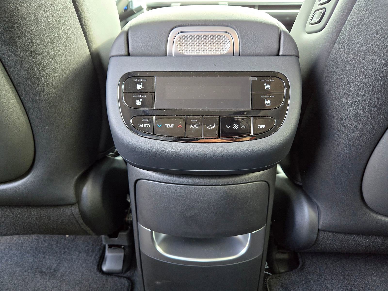 New 2026 Hyundai Ioniq 9 Limited image 12