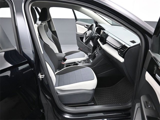 Certified 2025 Volkswagen Taos S image 32