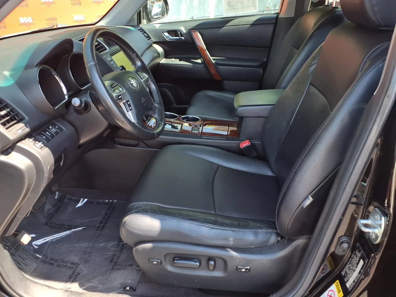 Used 2011 Toyota Highlander Limited w/ Tow Pkg AWD/4WD image 15