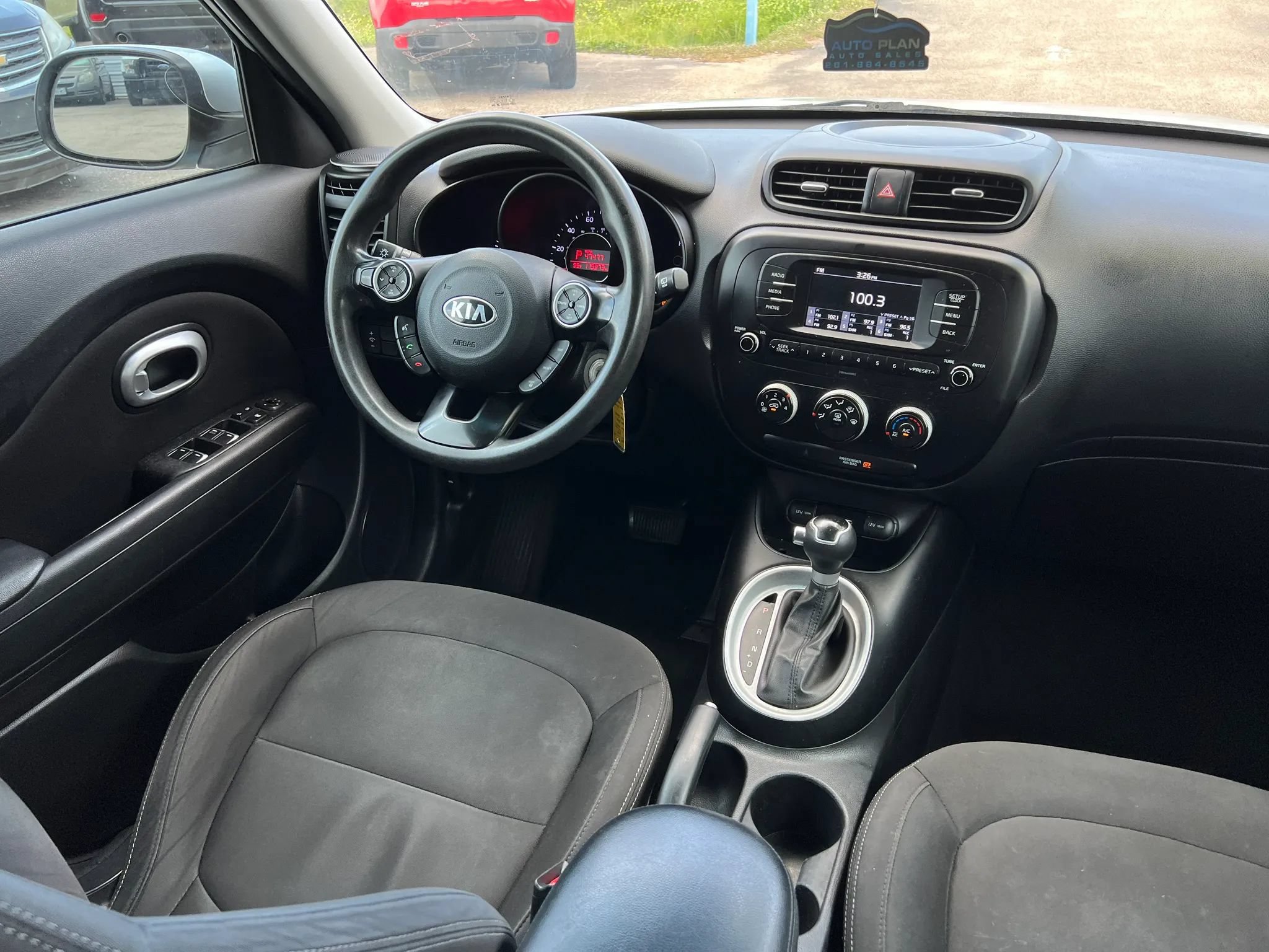 Used 2017 Kia Soul FWD image 14