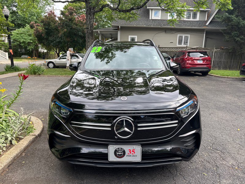 Used 2023 Mercedes-Benz EQB 300 4MATIC image 8