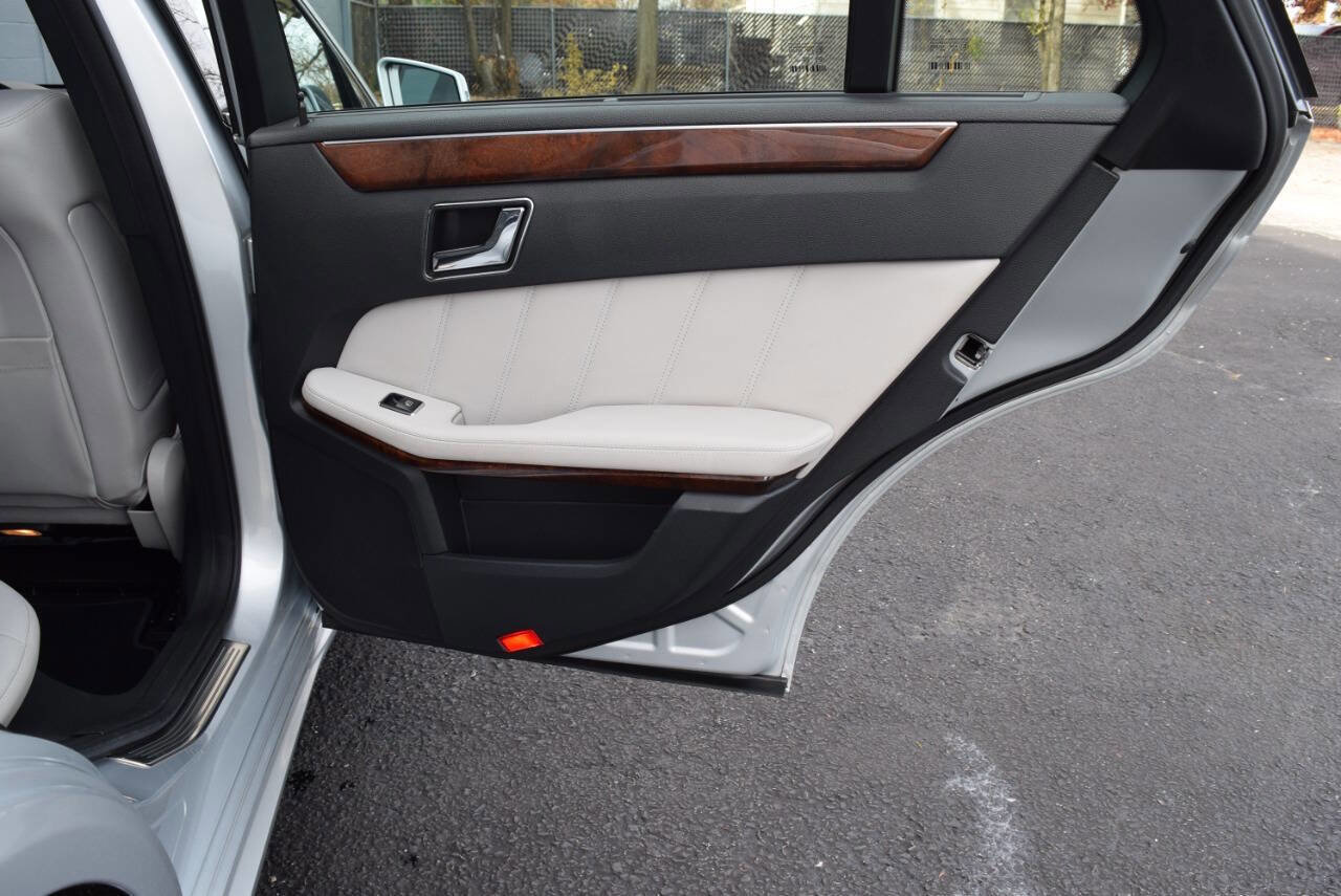 Used 2011 Mercedes-Benz E 350 4MATIC Wagon image 60