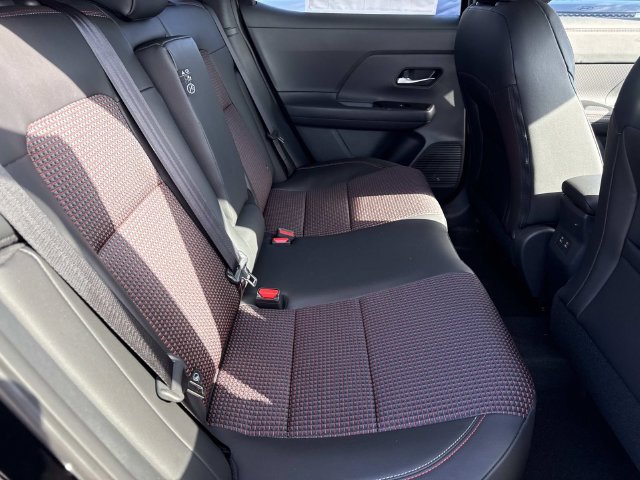 New 2027 Nissan Kicks SR FWD image 12