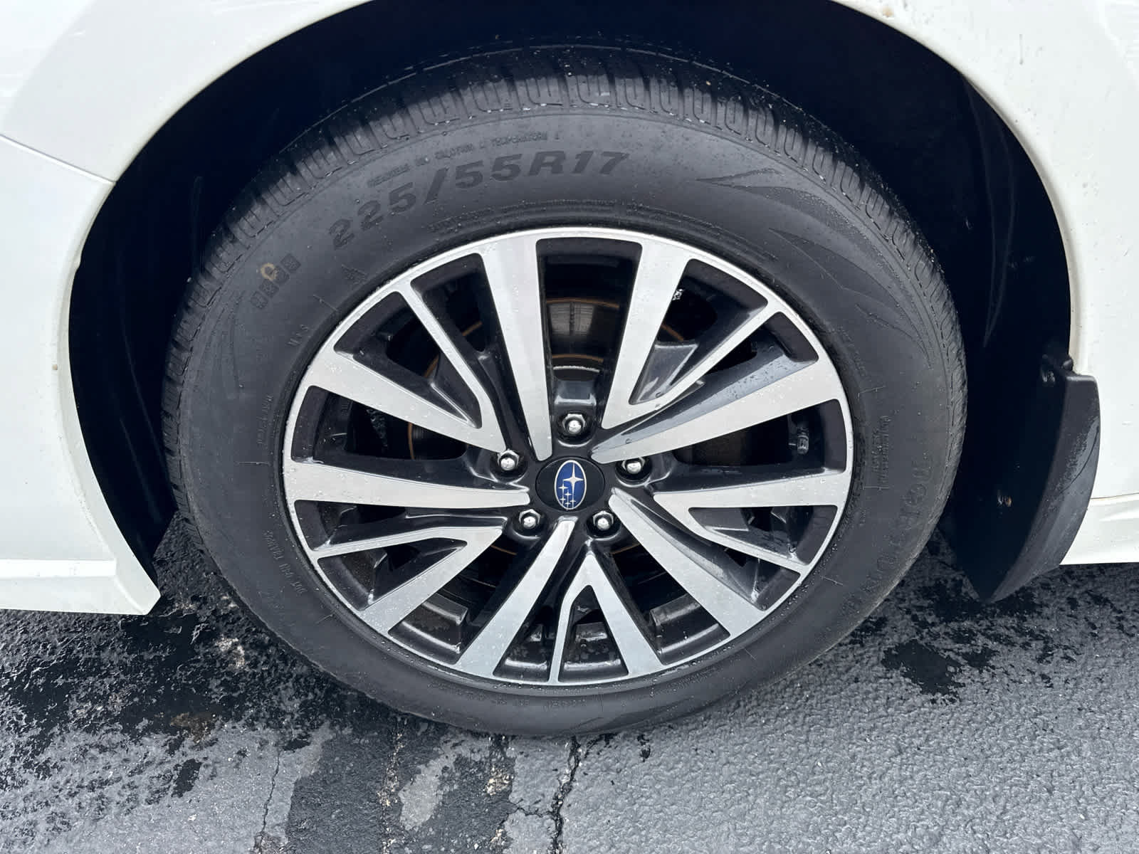 Used 2019 Subaru Legacy 2.5i Premium AWD/4WD image 9