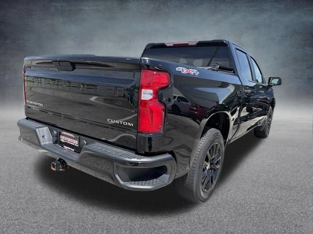 Used 2020 Chevrolet Silverado 1500 Custom w/ Custom Convenience Package AWD/4WD image 7