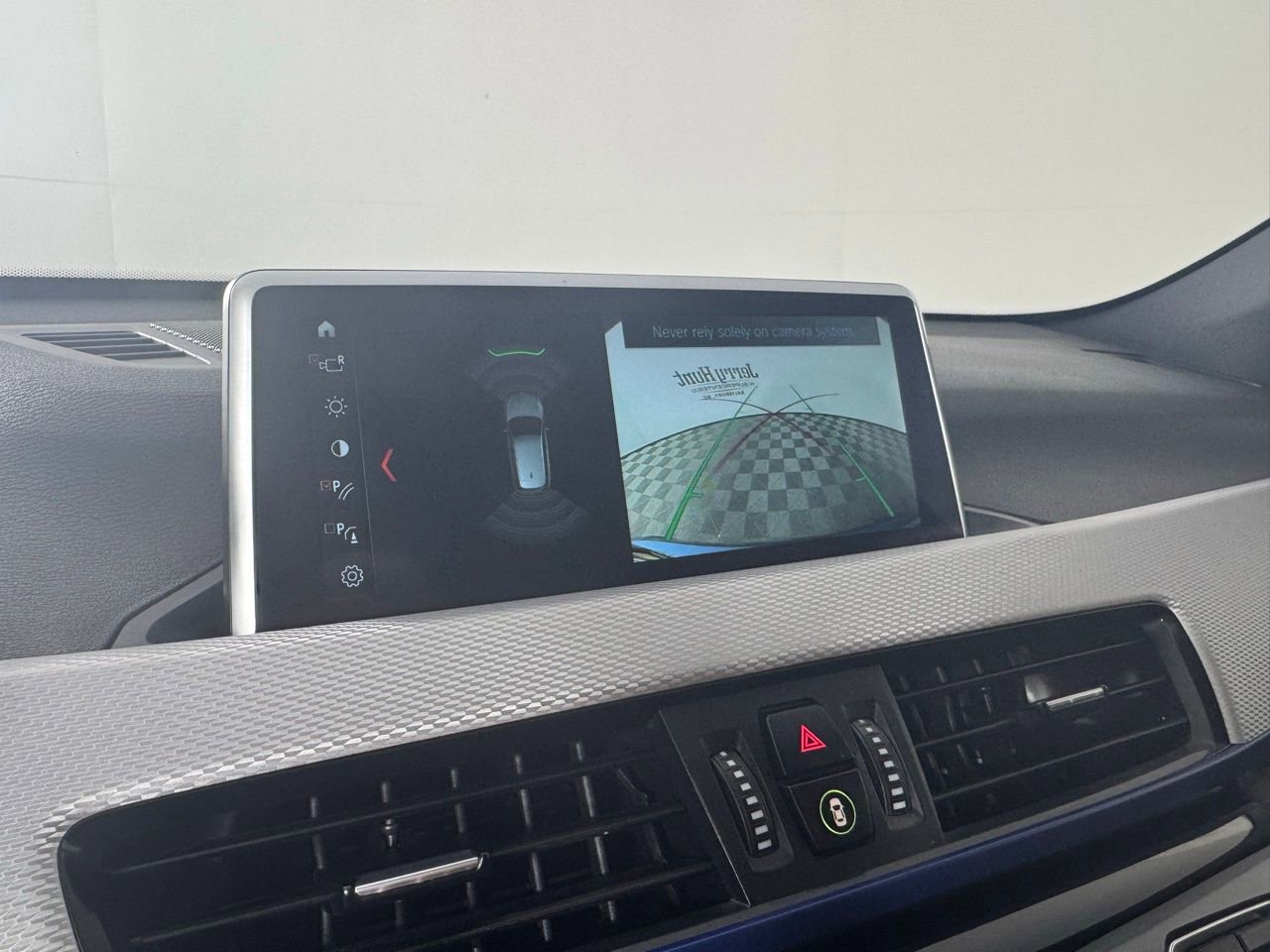 Used 2019 BMW X1 xDrive28i w/ M Sport Package image 17