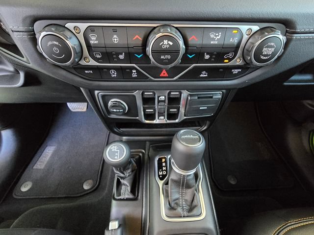 Certified 2025 Jeep Gladiator Sport AWD/4WD image 12