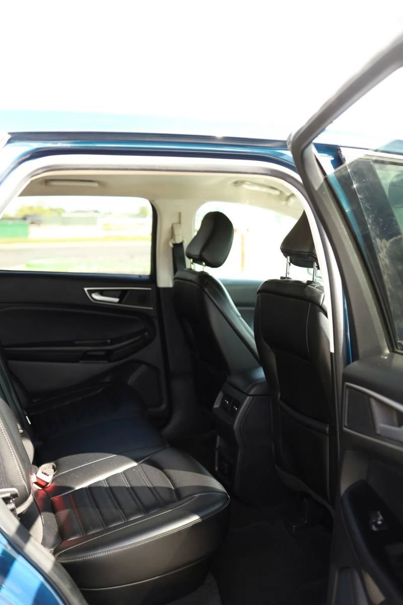 Used 2020 Ford Edge SEL FWD image 33