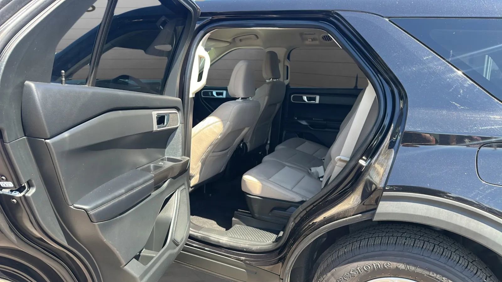 Used 2021 Ford Explorer 4WD image 32