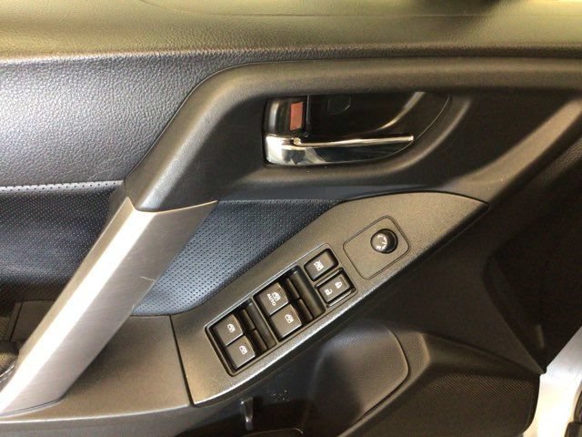 Used 2016 Subaru Forester 2.5i Limited AWD/4WD image 18
