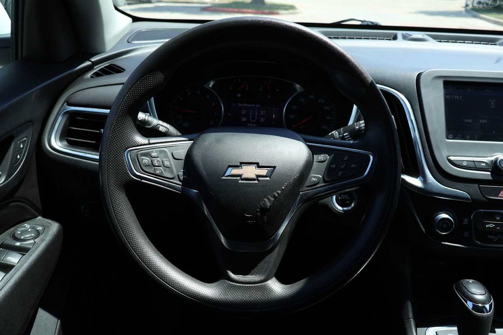 Used 2021 Chevrolet Equinox LT AWD/4WD image 15