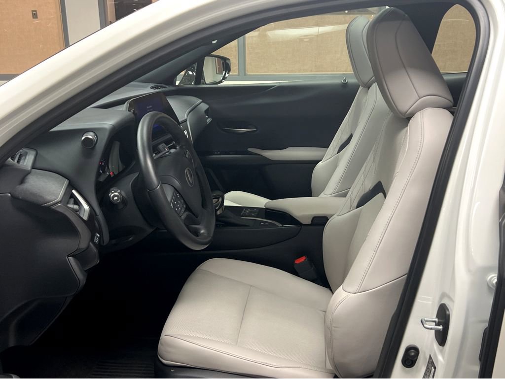 Certified 2024 Lexus UX 250h AWD w/ Premium Package image 9