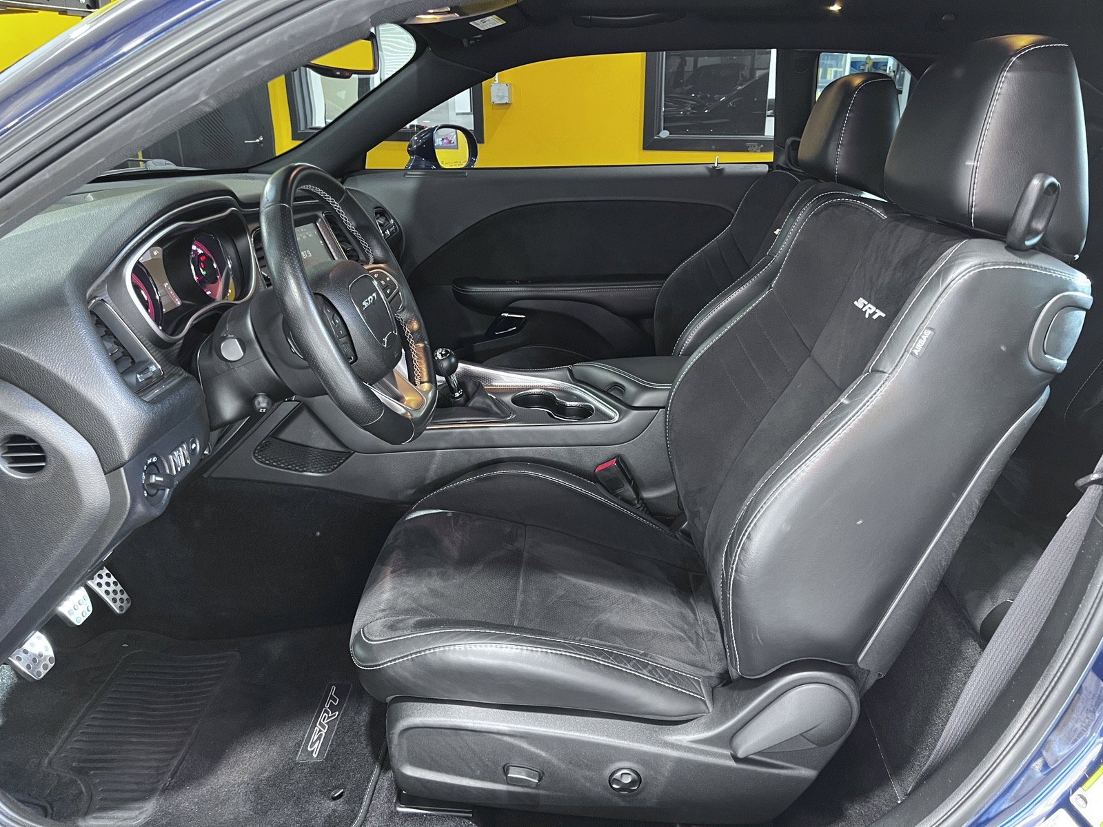 Used 2016 Dodge Challenger SRT Hellcat RWD image 15