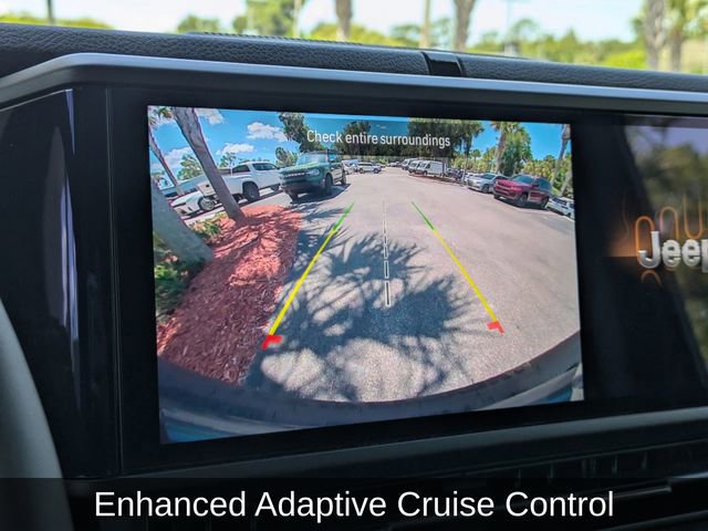 Used 2025 Jeep Wrangler Sport S image 23