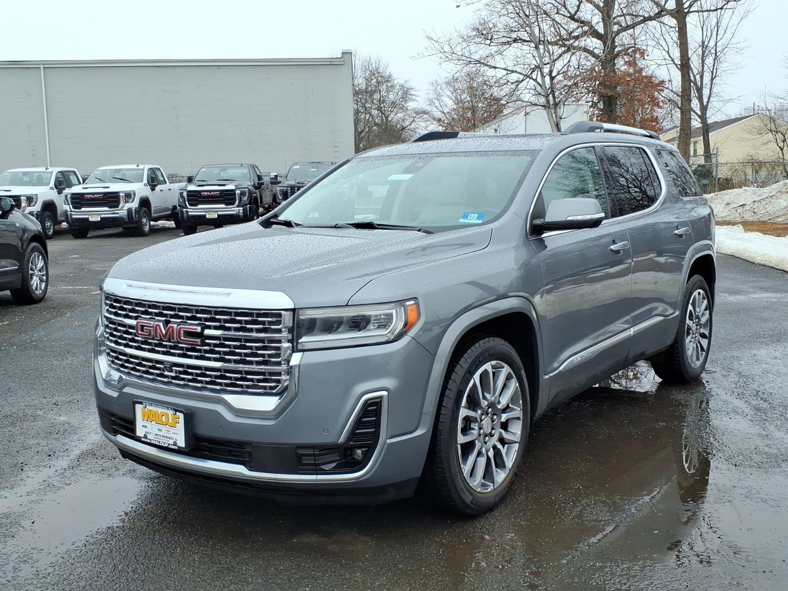 Certified 2021 GMC Acadia Denali w/ Denali Ultimate Package AWD/4WD image 3