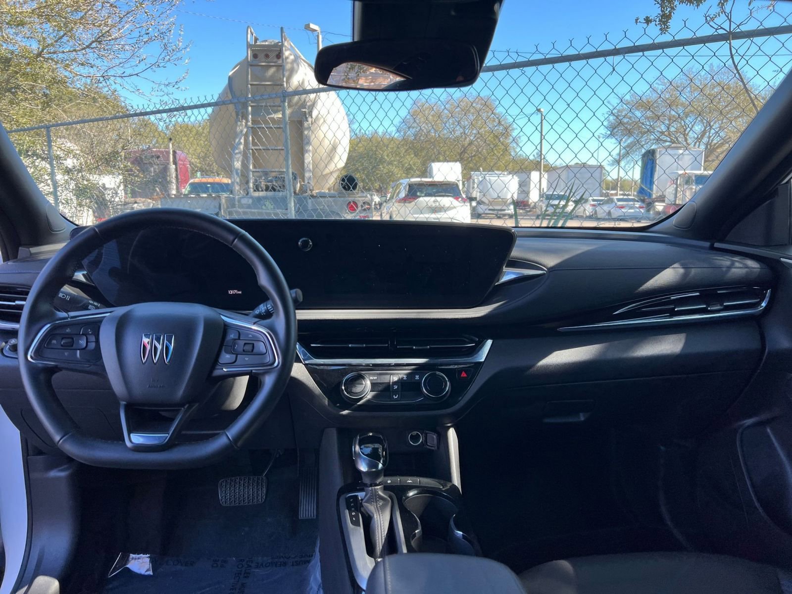 Used 2025 Buick Envista Sport Touring image 29